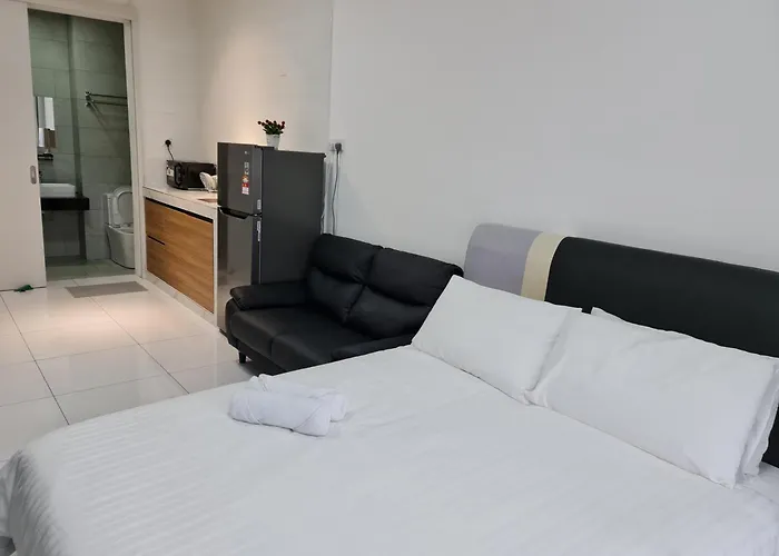 Skytree Studio Apartment Bukit Indah, Johor
